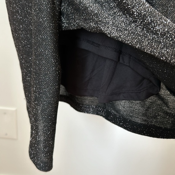 Gorgeous black dress with sparkle. - Picture 8 of 8